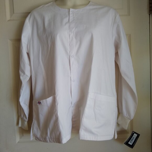 Dickies EDS 86306 Women’s Snap Front Round Neck Medical Scrub Jacket - Picture 2 of 9